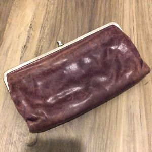 HOBO Int’l Lauren Clutch-Wallet in Purple